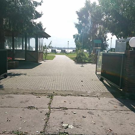 Houseboat Arka 1 - Domki Na Wodzie, Rower Wodny, Wifi, Parking 미엘노 외부 사진